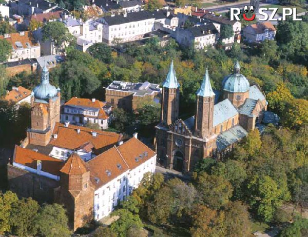 Przez ile lat Płock był stolicą Polski?